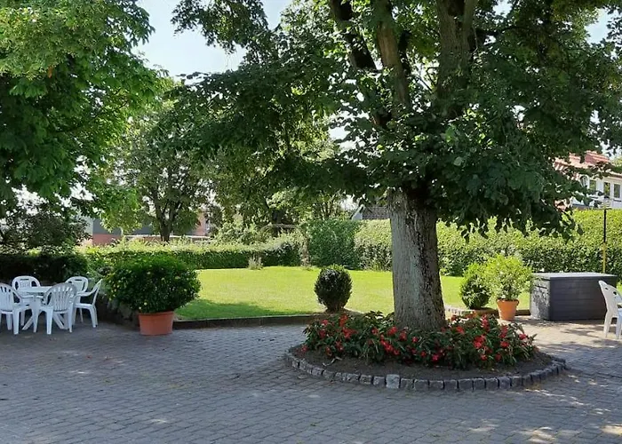 호텔 Gaestehaus Hoeltig